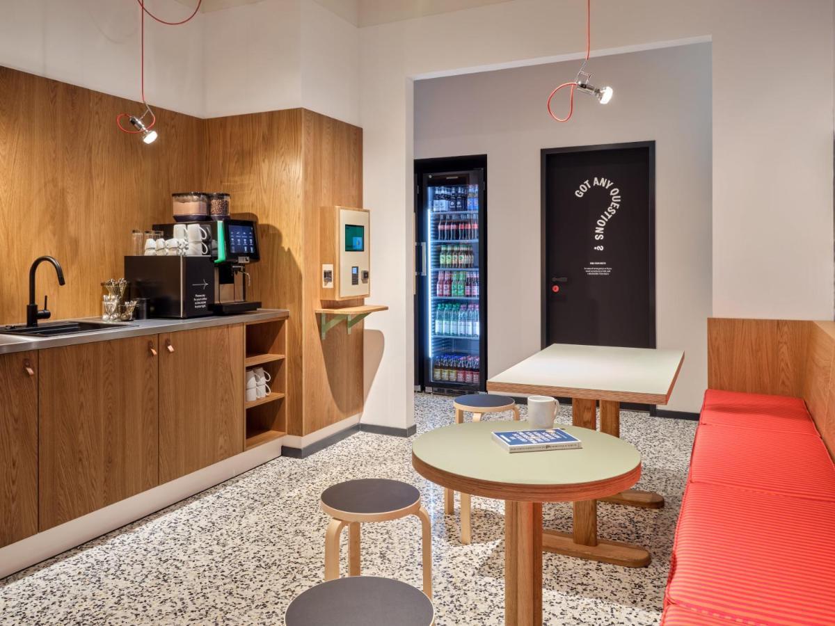 Stayery Wolfsburg - Vw Tor 17 المظهر الخارجي الصورة